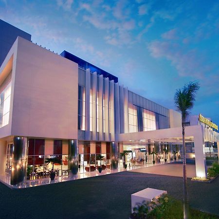 Atria Hotel Malang Luaran gambar