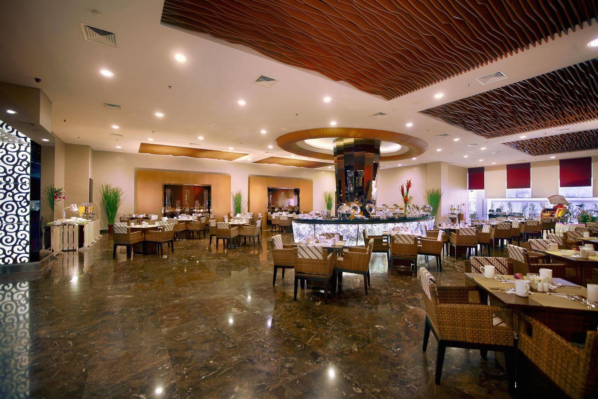 Atria Hotel Malang Luaran gambar