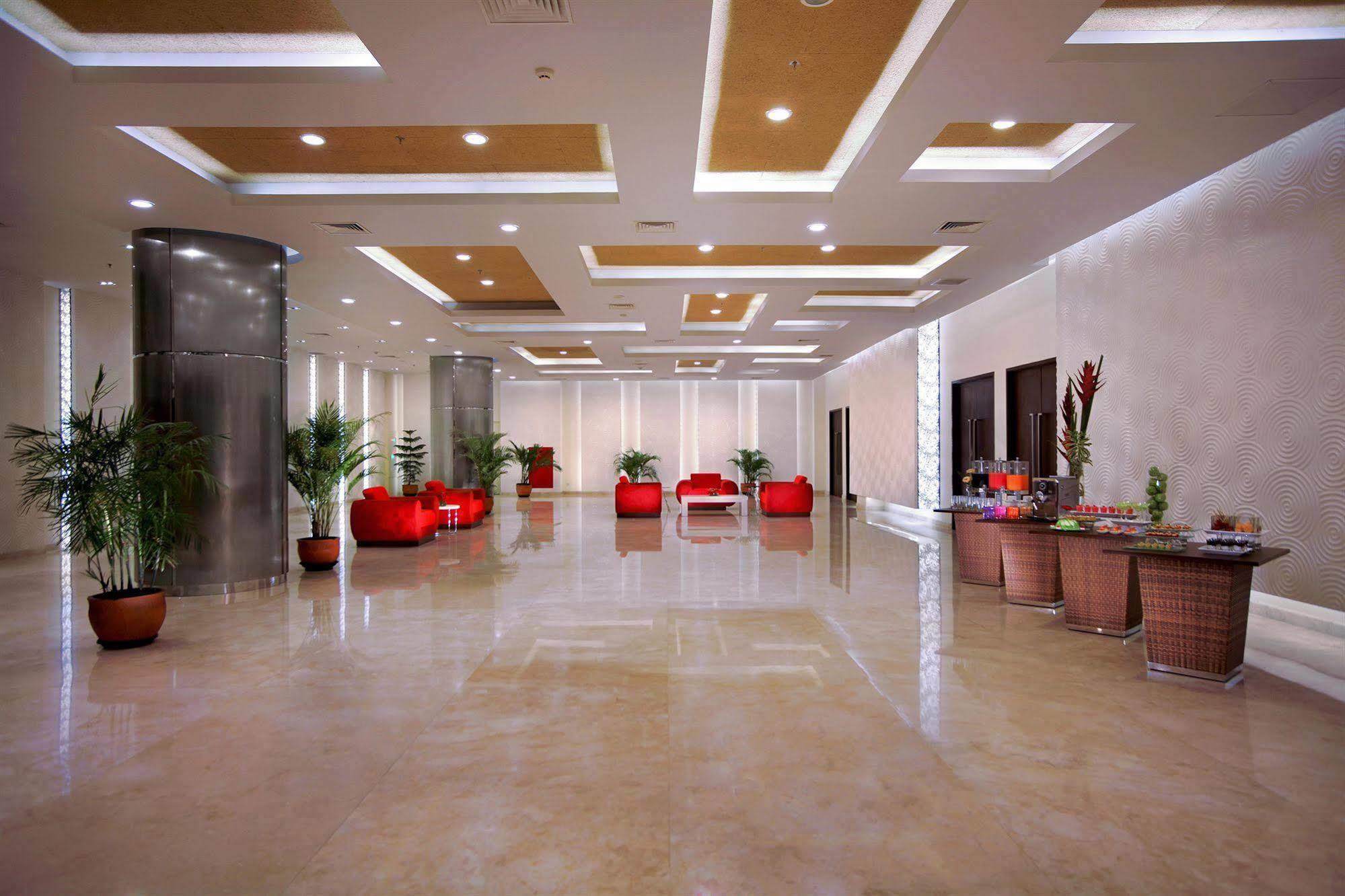 Atria Hotel Malang Luaran gambar