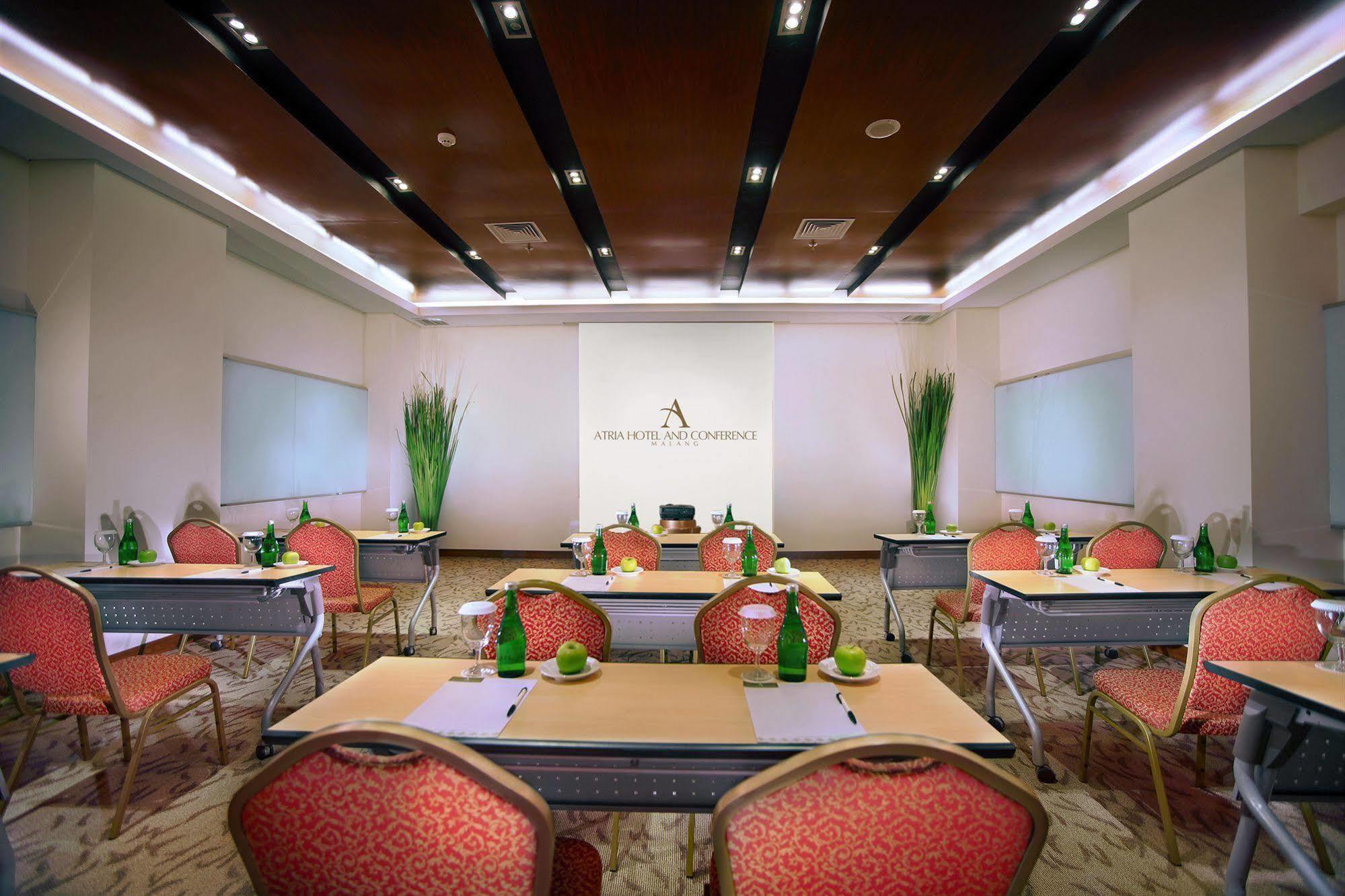 Atria Hotel Malang Luaran gambar