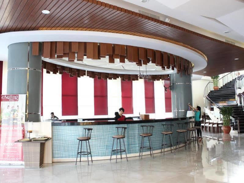 Atria Hotel Malang Luaran gambar